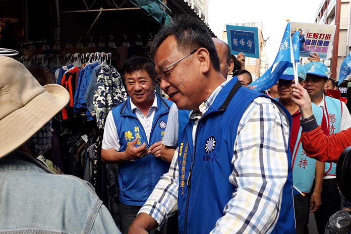 賴峰偉表示現在的陳縣長不被支持，就是因為「失信於民」。