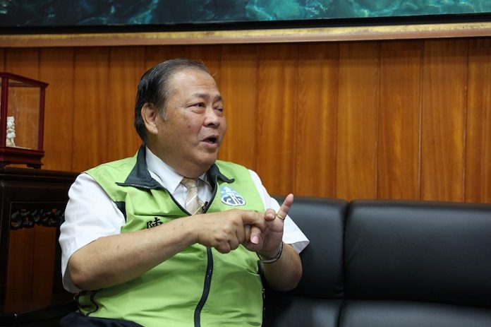 陳光復上任時大刀闊斧調度、節約、減債，榮獲財政部債務管理評比全國第一的佳績。