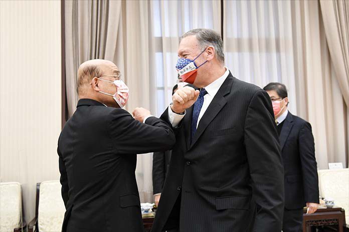 2022年3月3日行政院長蘇貞昌接見美國前國務卿龐培歐乙行
