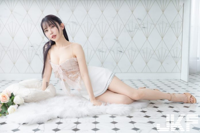 七瀨愛麗絲羞認喜歡多人運動-可以跟女優色色」