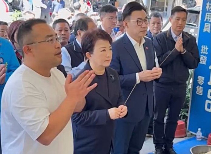 痛失地方梁棟！　豐原區四連霸豐田里長劉瑞銓因病驟逝-盧市長前往上香悼念