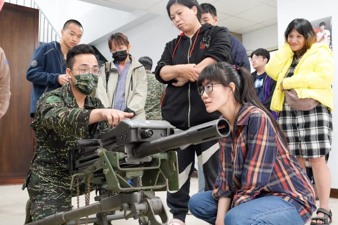新北市攜手國軍推動就業自立專案　向有志青年招手　-一人從軍全家安心
