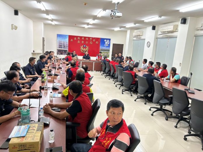 屏東警分局偕同民防中隊舉辦座談會　凝聚協勤民力共創治安防線