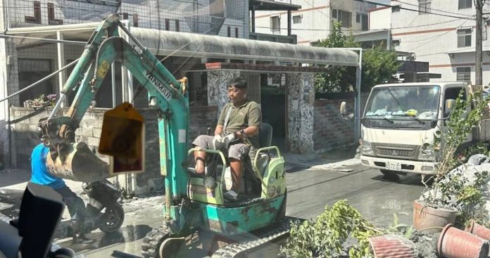 感念「挖土機超人」林鴻森英勇救災-　內政部核准入祀忠烈祠