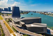 台灣之光 「高雄港旅運中心」榮獲雙獎肯定 台灣之光 「高雄港旅運中心」榮獲雙獎肯定