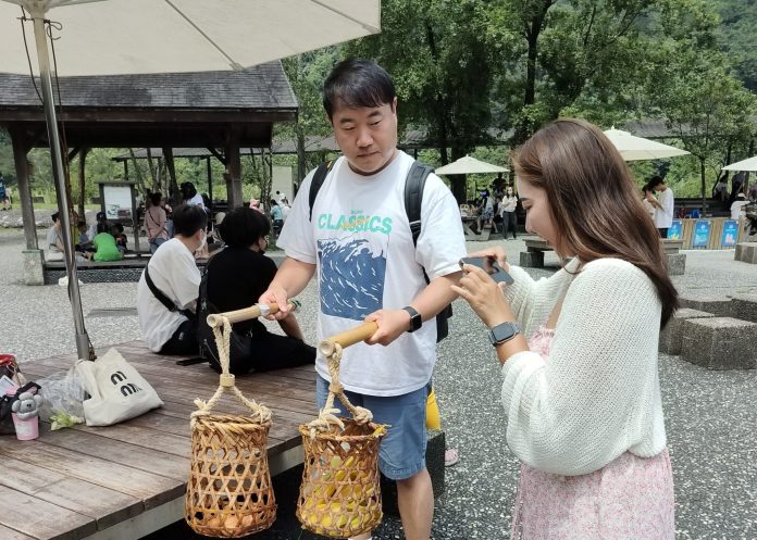 海外kol深度走訪宜蘭　溫泉、美食與文化體驗帶動來台旅遊熱度