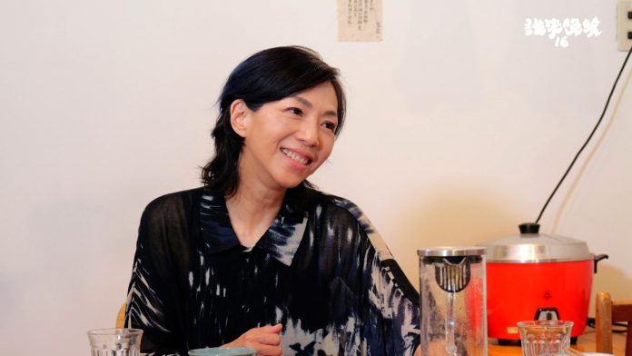 萬芳對演戲很自在開心-昔日唱片大賣卻不快樂