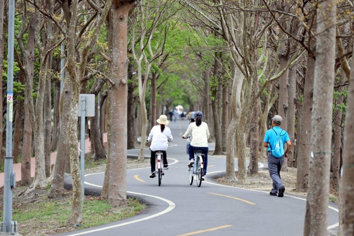 潭雅神綠園道「光環境與節點優化工程」開工! -打造友善多元的休憩場域 潭雅神綠園道「光環境與節點優化工程」開工! -打造友善多元的休憩場域