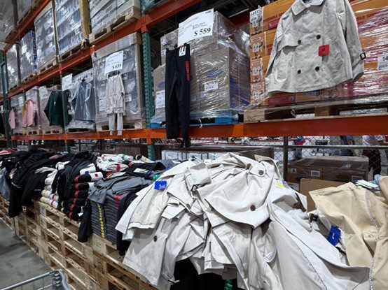 會員讚翻:好市多外套超耐穿 「看到就買」以免後悔 會員讚翻:好市多外套超耐穿 「看到就買」以免後悔