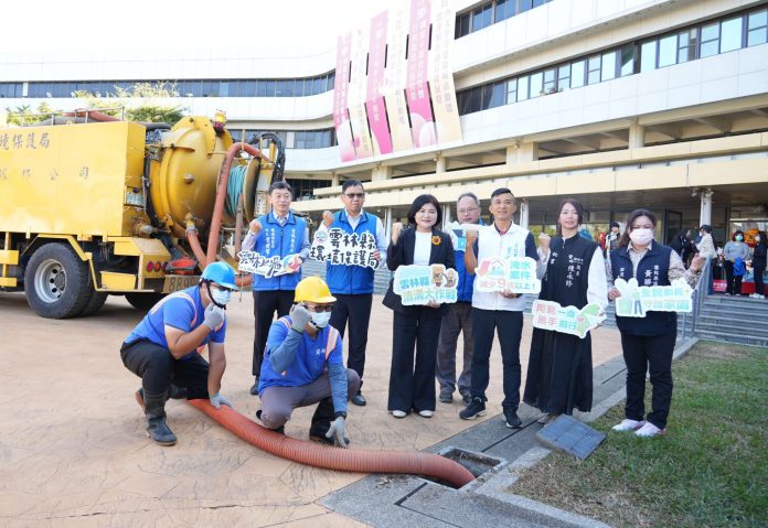 雲林水溝清淤3.56萬噸、1211公里 強化排水韌性邁向零淹水永續家園 雲林水溝清淤3.56萬噸、1211公里 強化排水韌性邁向零淹水永續家園
