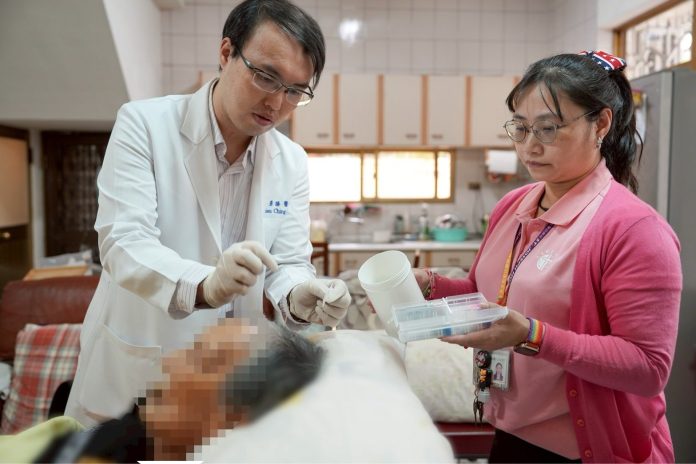 醫師到你家 天主教聖功醫院中醫部與居家護理所 推出「中醫到宅針灸」 醫師到你家 天主教聖功醫院中醫部與居家護理所 推出「中醫到宅針灸」