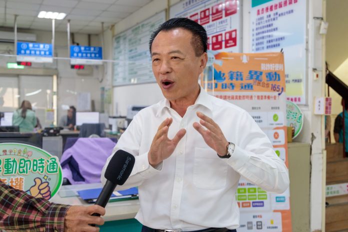 成功攔阻800萬元詐騙案　翁章梁拍短片籲勿輕易上當