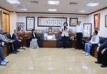 金黛敏女士捐贈雲縣救護車1部 縣長張麗善致上謝意 金黛敏女士捐贈雲縣救護車1部-縣長張麗善致上謝意