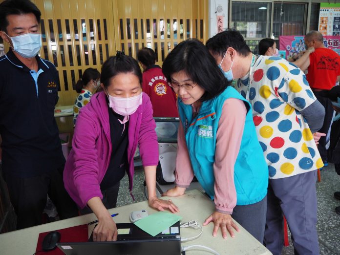 嘉義縣升級智慧眼底照護　守護糖友與高齡視力健康