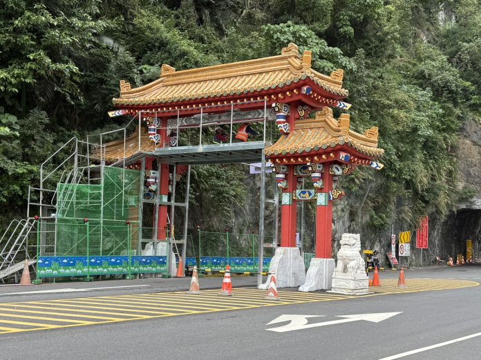 太魯閣牌樓展開修復　迎向下個65年