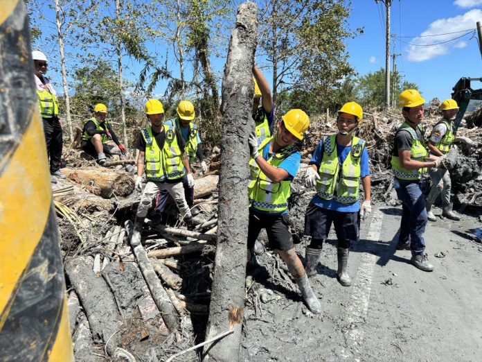 乾泰豐營造用行動守護城市韌性 基隆市頒匾感謝災後復原功勞 乾泰豐營造用行動守護城市韌性 基隆市頒匾感謝災後復原功勞