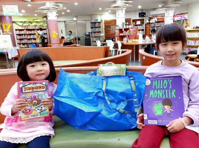 小石虎「袋」我到新家！　邀請讀者參加閱讀接力-共助中市東勢許良宇圖書館12/26開館
