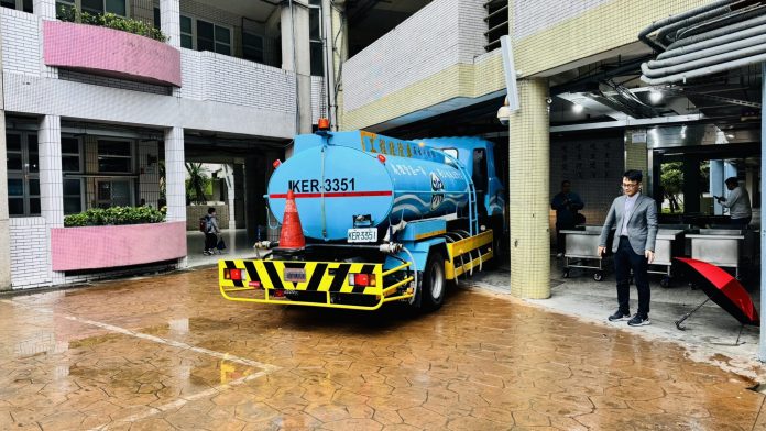 油污威脅校園用水！基市府日夜採檢、派水車應變　確保師生飲水安全