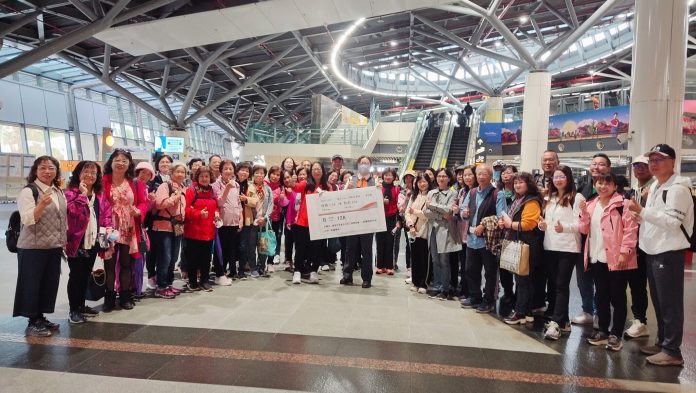 高鐵台南站溫馨關懷-重建家園長者展笑顏 高鐵台南站溫馨關懷-重建家園長者展笑顏