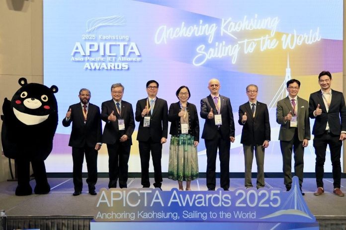 出席「apicta-awards-2025」開幕典禮　陳其邁：高雄榮耀綻放國際舞台　展現城市創新能量