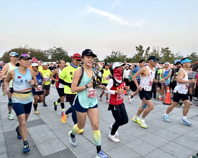 奔馳在水墨畫中!故宮南院馬拉松登場 獲封「全臺最美馬拉松」路線 奔馳在水墨畫中!故宮南院馬拉松登場 獲封「全臺最美馬拉松」路線