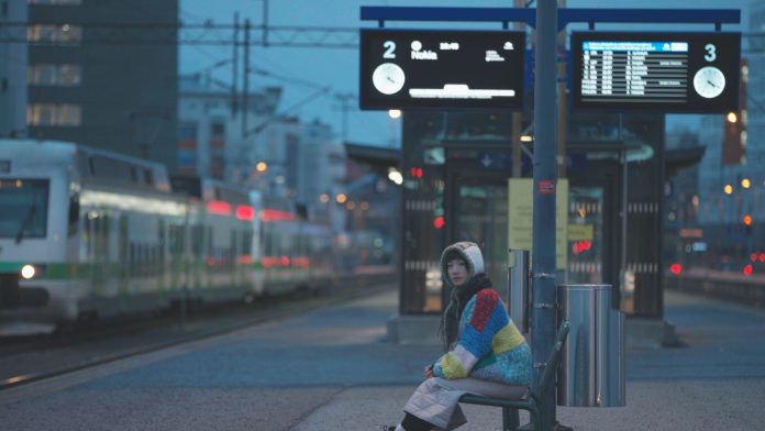 黃路梓茵lulu《列車人生》首集旅人闖芬蘭-零下20度跳冰湖悟人生 黃路梓茵lulu《列車人生》首集旅人闖芬蘭-零下20度跳冰湖悟人生