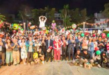 嘉藥「粉亮甲子」聖誕點燈璀璨登場 致敬永遠的聖誕老人Gary 嘉藥「粉亮甲子」聖誕點燈璀璨登場-致敬永遠的聖誕老人gary