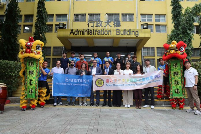歐洲多國教育行政訪問團來臺　走訪南港高工深化技職教育交流