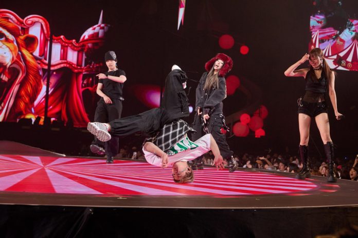 霹靂舞世界冠軍-bboy-nana-+-新時代顛覆系女團-babymint-粼粼舞力全開-為羅志祥演唱會暖場 霹靂舞世界冠軍-bboy-nana-+-新時代顛覆系女團-babymint-粼粼舞力全開-為羅志祥演唱會暖場