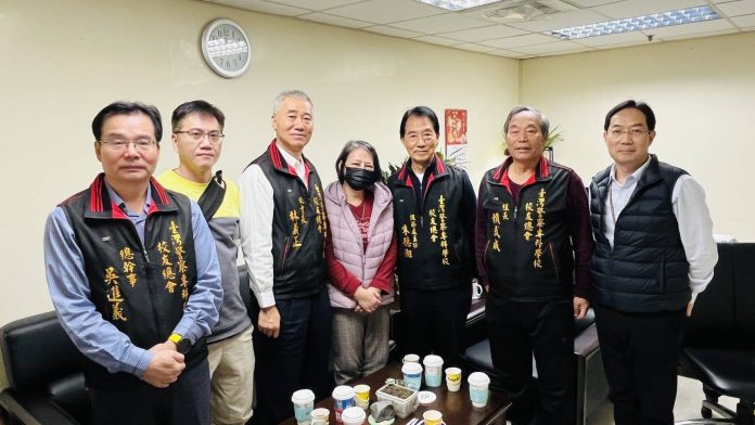 警專校友總會不捨學弟浴血執勤-重傷警員仍在加護病房-警察拿命守路口-社會能否給一條安全的回家路