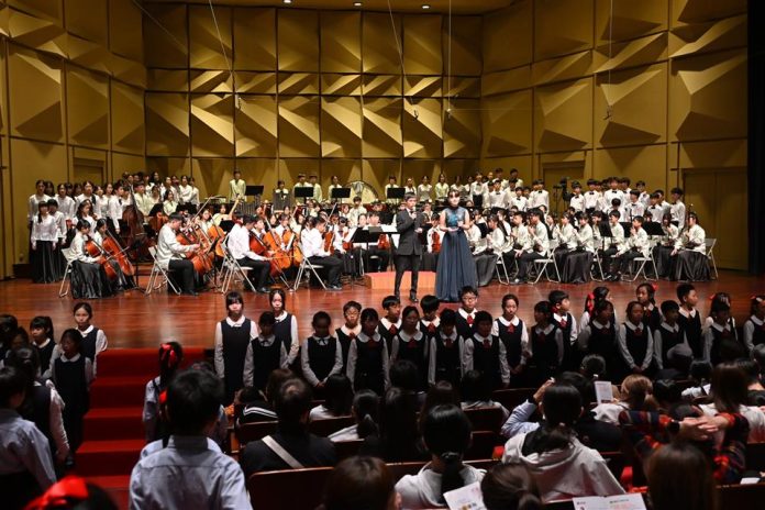 400名音樂班學生共同演出 彰化縣政府舉辦教學成果聯合展演 400名音樂班學生共同演出 彰化縣政府舉辦教學成果聯合展演