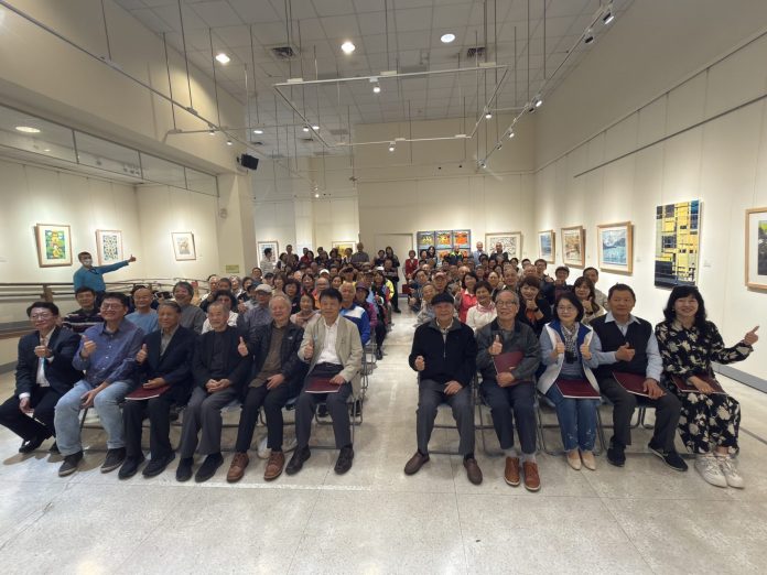 活到老、畫到老！　王輝煌〈浮生繪影〉大墩文化中心展出　細筆描繪八十年人生光影