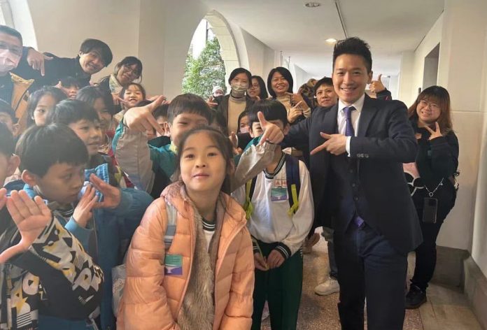 政策源於生活　何志偉：讓政治回歸生活、讓民眾意見展現價值