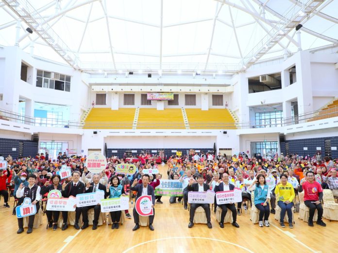 「嘉有好牙笑c嘻」嘉義縣衛生局導入智慧科技 打造長輩口腔健康新生活 「嘉有好牙笑c嘻」嘉義縣衛生局導入智慧科技 打造長輩口腔健康新生活