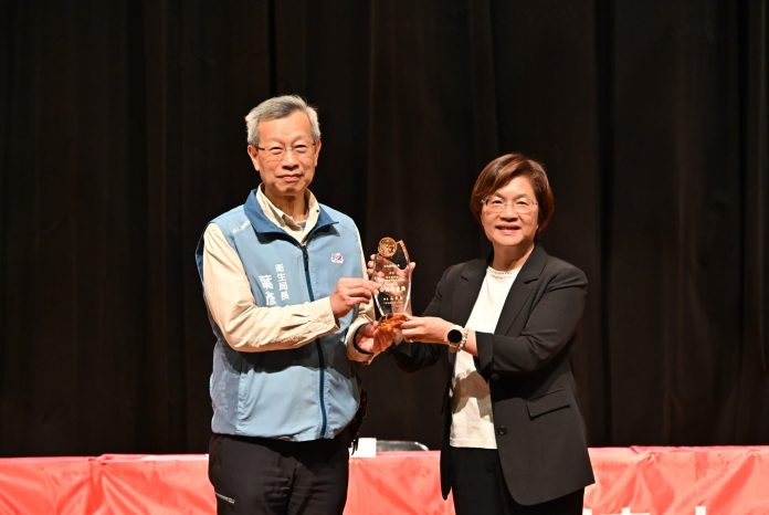 連續五年榮耀肯定！彰化縣衛生局蟬聯衛生福利部114年醫療關懷力典範獎「公務績優獎」
