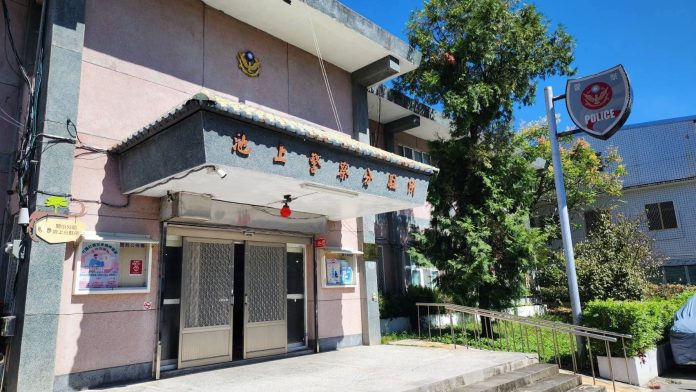 專業加人情味-關山分局池上所員警-讓日本遊客感受臺東溫暖 專業加人情味-關山分局池上所員警-讓日本遊客感受臺東溫暖