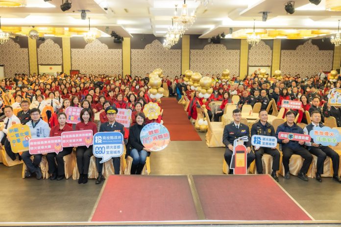 消防局歡慶119消防節暨民力團體表揚　許淑華縣長親自頒獎致謝