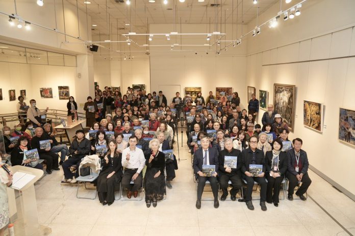 陳銀輝遺作〈醒〉首度曝光　女兒策展承續藝脈-紀念展台中開幕