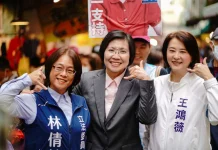 藍委王鴻薇、林倩綺陪同掃街 徐欣瑩竹北衝刺初選拚勝出