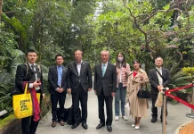 深化城市園藝交流 日本礪波市長率團參訪臺北玫瑰園