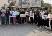 溪湖警結合開齋節活動 宣導反詐騙與交通安全