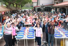 南投梅子節推廣在地鮮食 許淑華縣長與民眾手作青梅