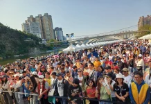 新北泰國潑水節 健康路跑碧潭登場 7千民眾齊聚同樂