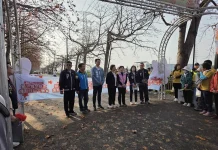 春日花海登場 北斗警守護木棉花季 親子健行順利