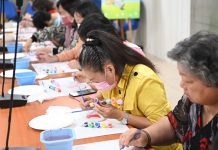 嘉義市攜手富邦辦理照顧者喘息之旅 「桃喜」彩繪助紓壓留