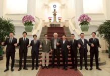 島根議會5帥旋風掃台!進總統府揪團「7月來去神話國度」神級美酒、怪談內幕全曝光