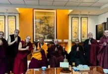 覺囊-嘉察法王拜會「果清律師」 以戒為師,共議僧團清淨之道