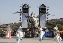 法國飛天白馬秀震撼登場 嘉義燈會再掀藝術高潮