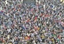 嘉義市「黃花瘋音樂市集」兩天狂吸12萬人 春日限定盛會嗨翻八掌溪