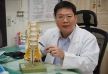 下肢麻木竟是脊椎腫瘤作祟 微創手術助30歲男重拾行走能力